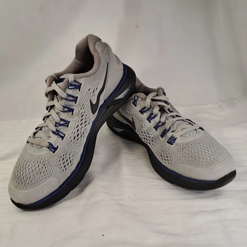 NIKE Gray & Blue Lunarglide 4 Sneakers Youth (big kid) Size 5